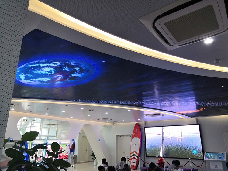 濰坊濱海白浪河景區(qū)創(chuàng)意天幕異形屏